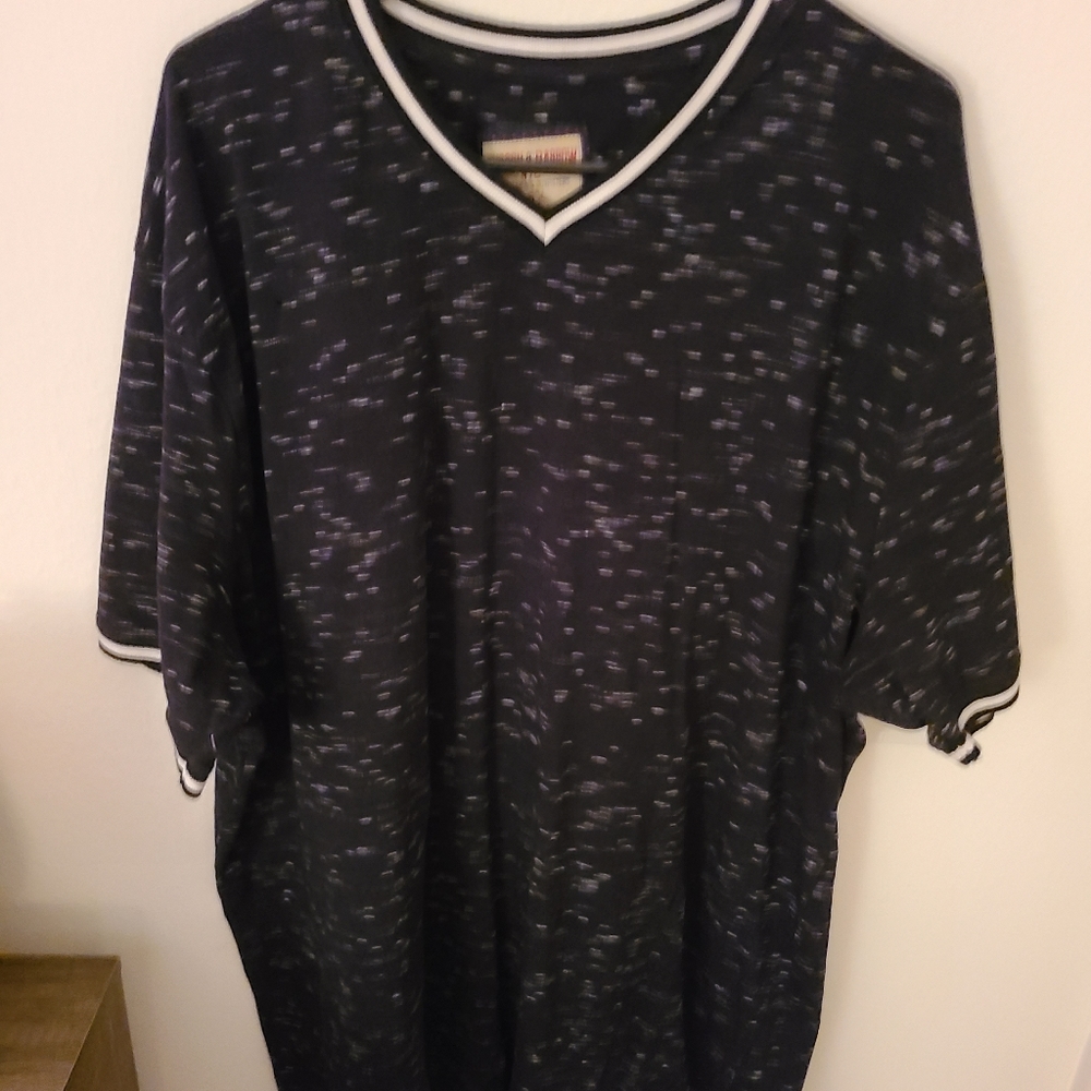 T-shirt - Picture 2 of 2